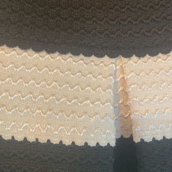 Christian Dior skirt size small - Picture 3 of 5